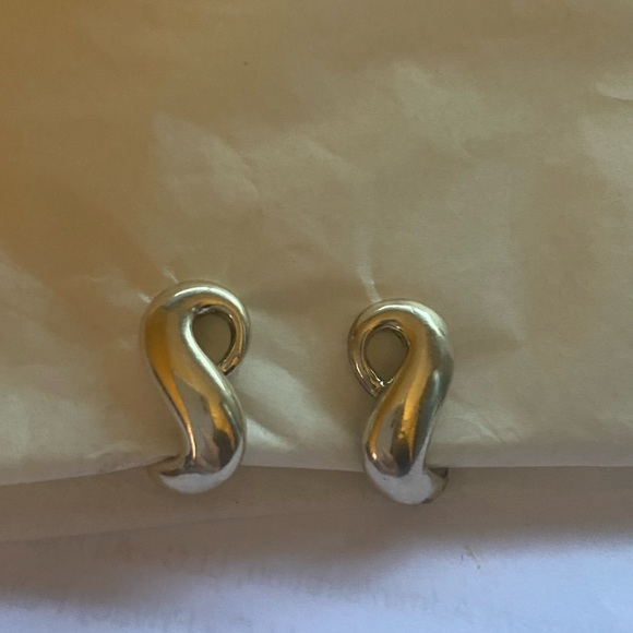 Tiffany & Co Sterling Silver 925 Infinity Omega back earrings - Picture 4 of 11